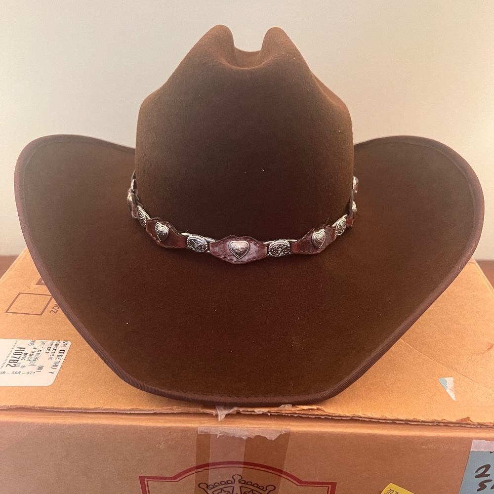 Outback Trading Western Style Hat - Brokenhill Collection - NWT and Box Sz 6 7/8